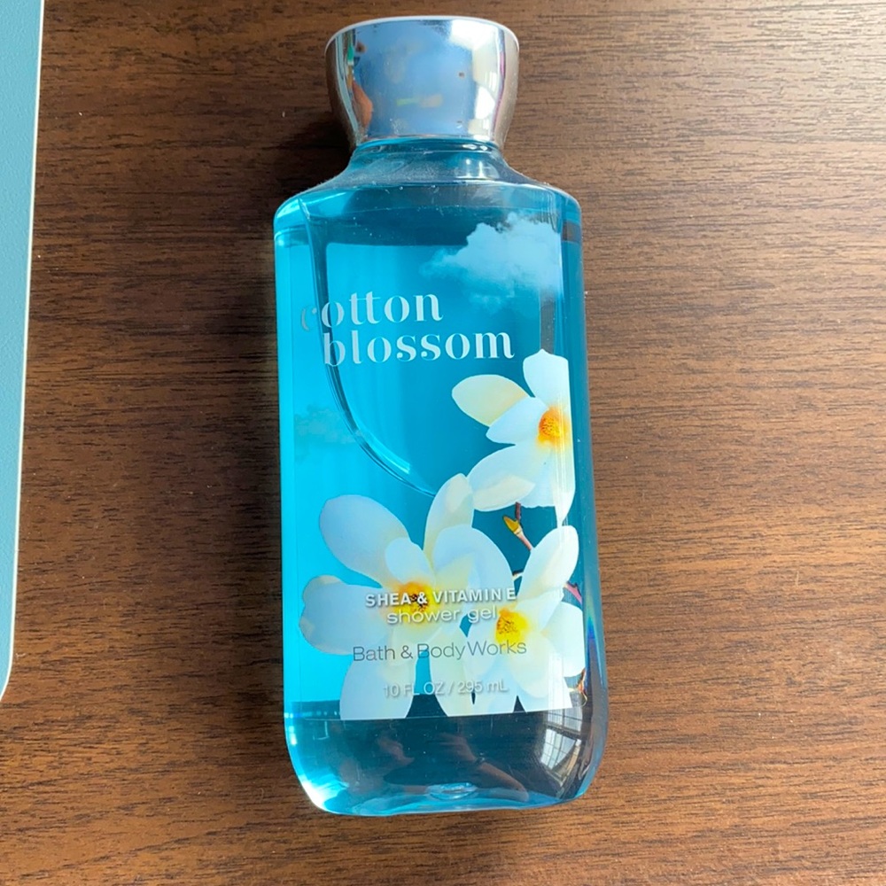 “Cotton Blossom” Bath and Body Works Shower Gel